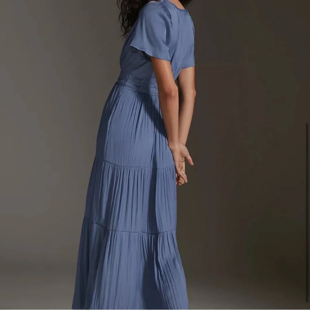 Elegant Blue Maxi Dress - Picture 3 of 15